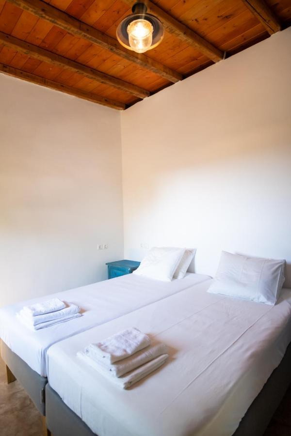 Simboro House - Kythoikies Holiday Houses Kythira Town Экстерьер фото